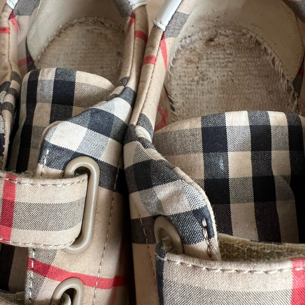 Burberry Kids Sneakers - Black, White, Red, Tan - Picture 4 of 6